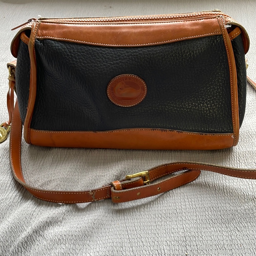 Vintage Pebbled Leather Dooney Bourke Bag